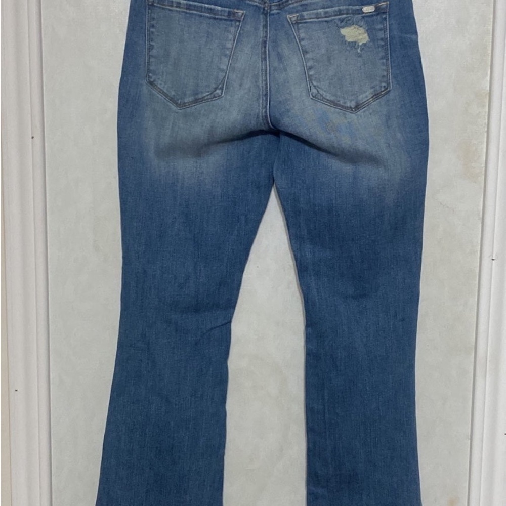 Distressed Cropped/ Capri Size 3 - Picture 12 of 12